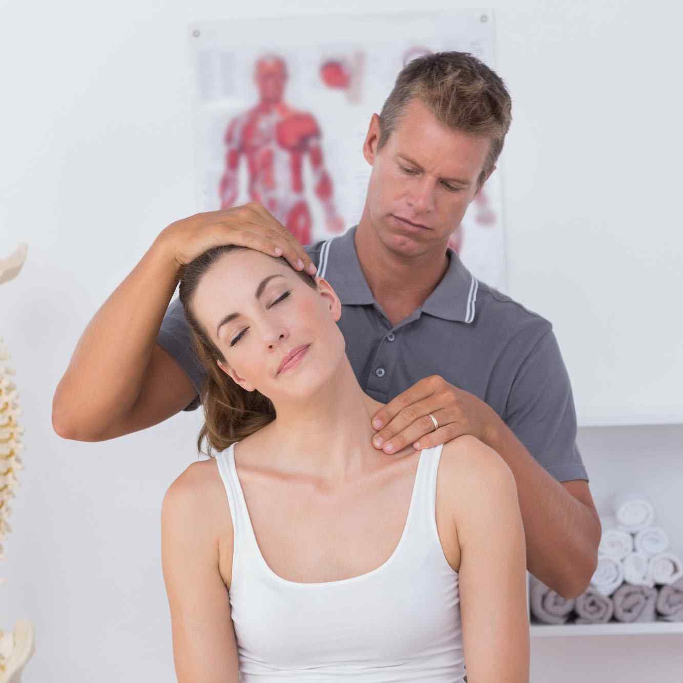 https://glenrosehealthcare.com/wp-content/uploads/2015/12/kiroprakticar.jpg